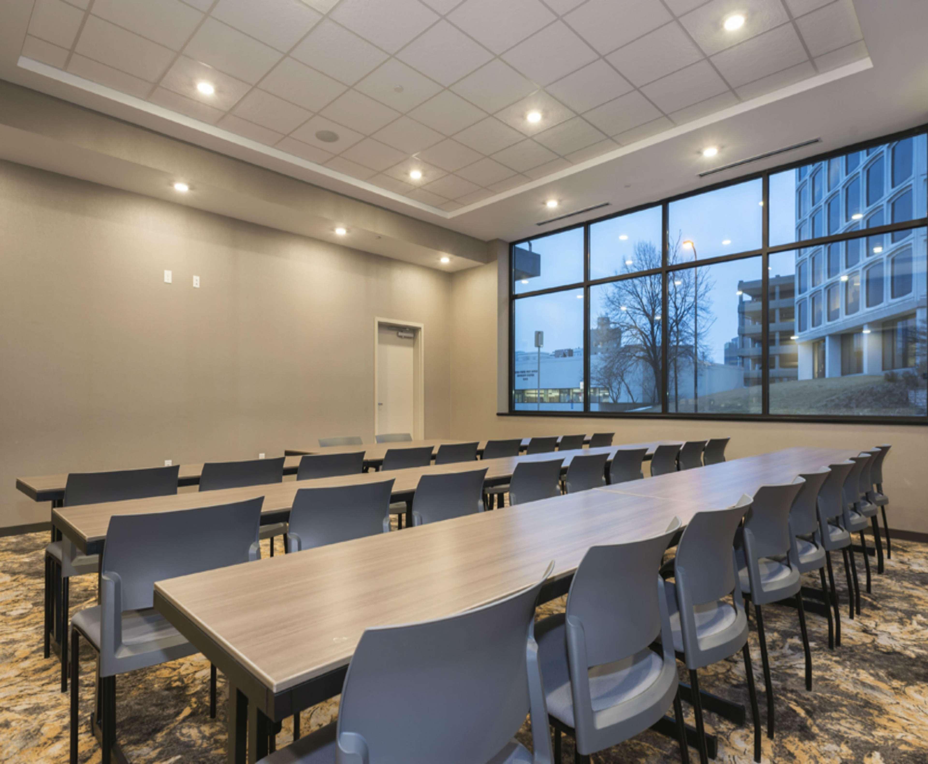 Hampton Inn And Suites Minneapolis University Area, Mn Екстер'єр фото