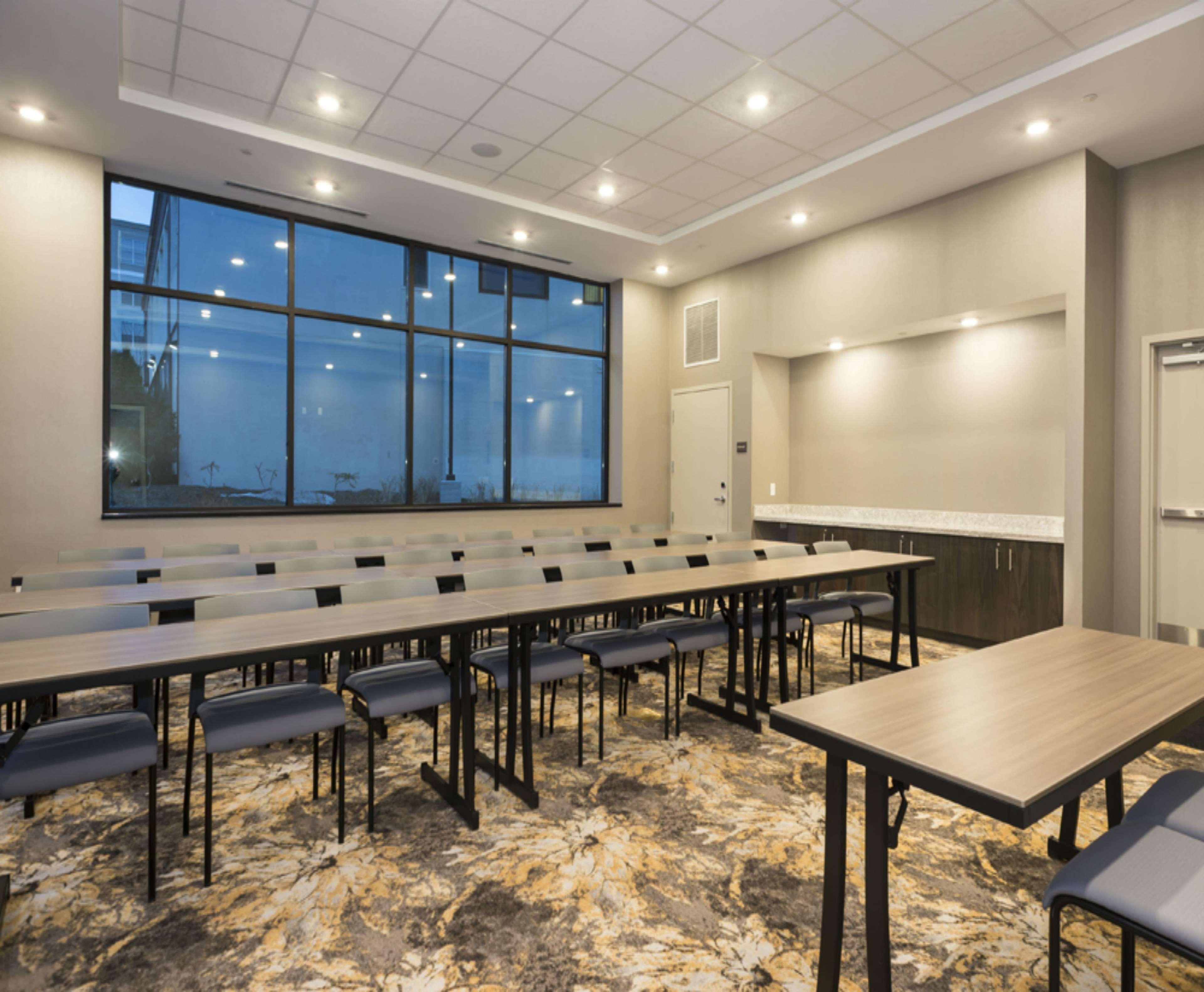 Hampton Inn And Suites Minneapolis University Area, Mn Екстер'єр фото