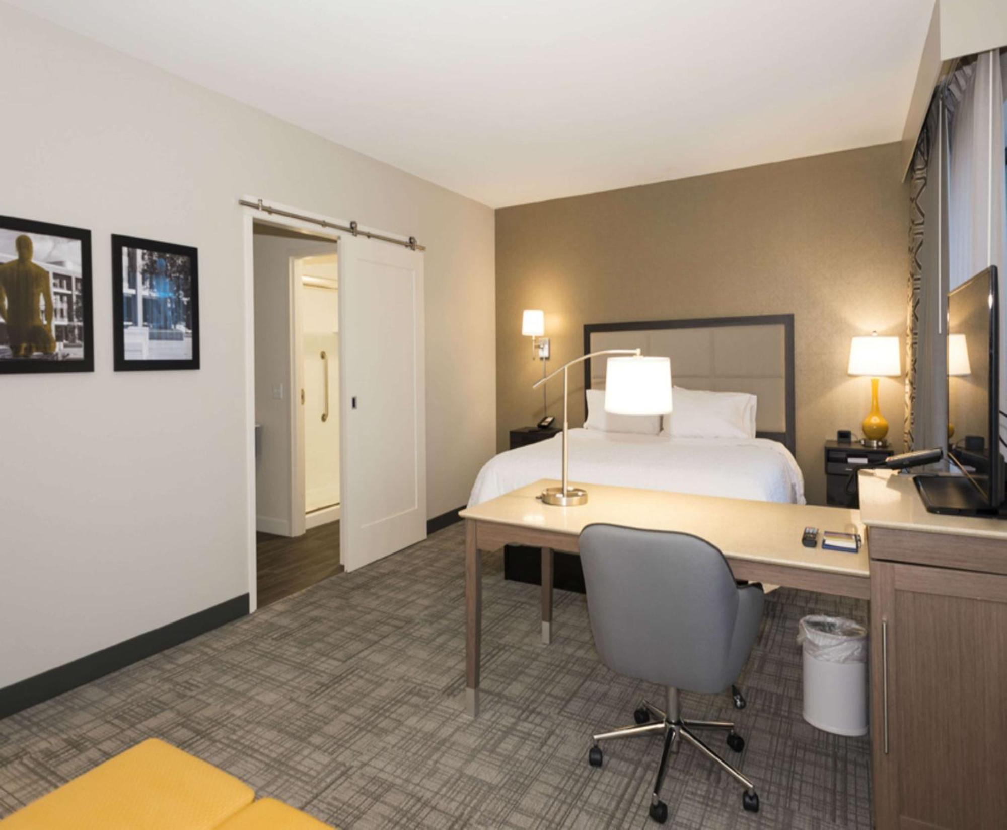 Hampton Inn And Suites Minneapolis University Area, Mn Екстер'єр фото