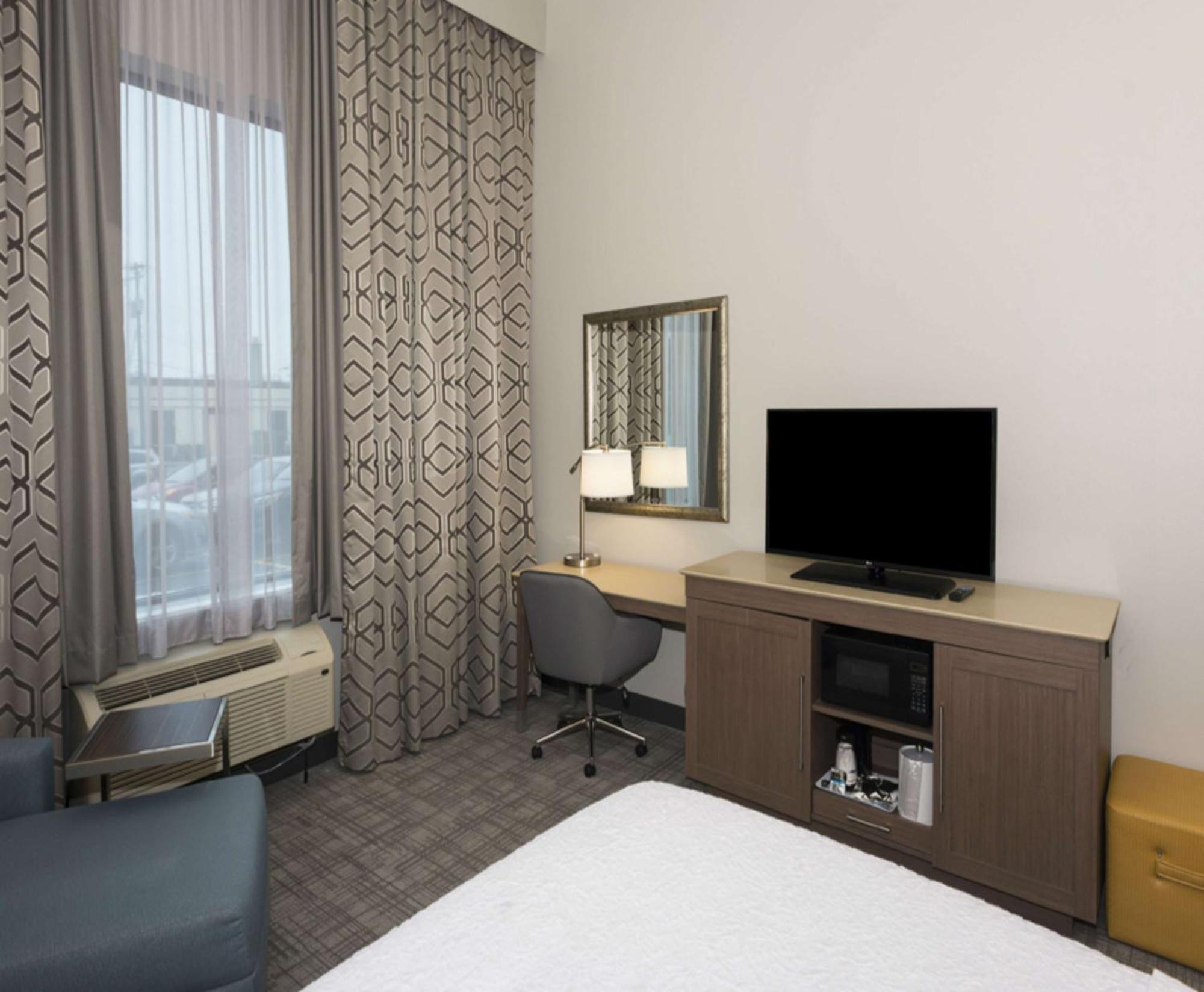 Hampton Inn And Suites Minneapolis University Area, Mn Екстер'єр фото