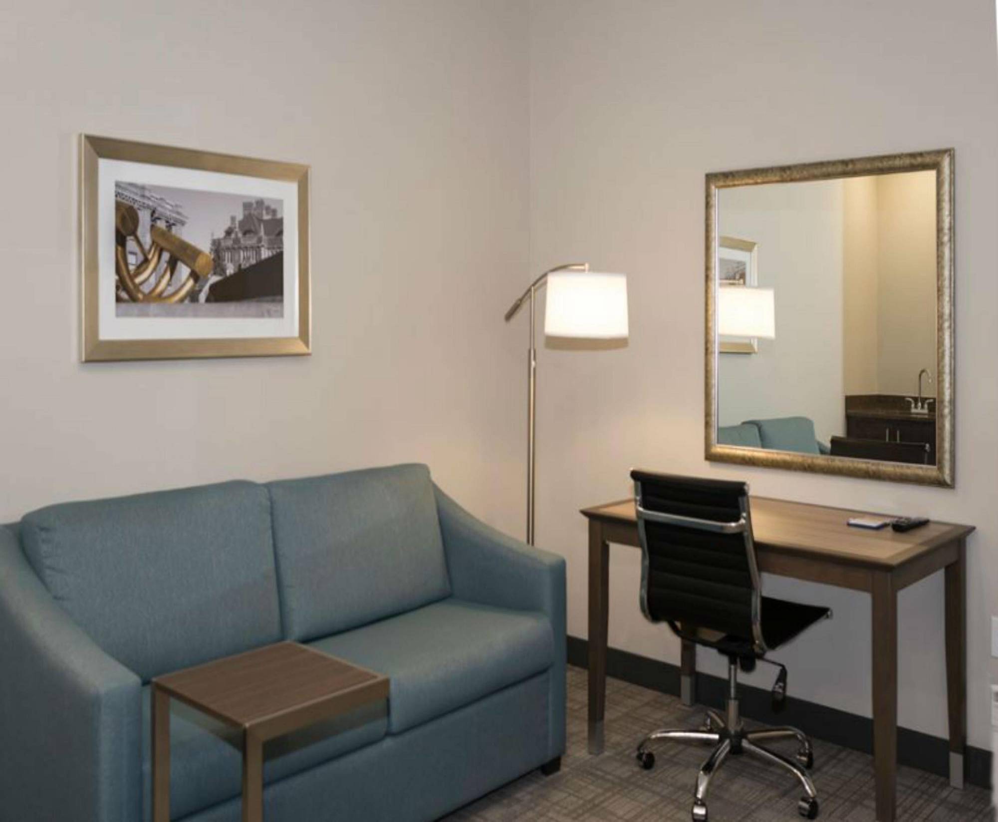 Hampton Inn And Suites Minneapolis University Area, Mn Екстер'єр фото